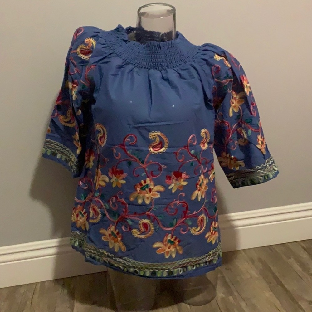 BLOUSE TOP